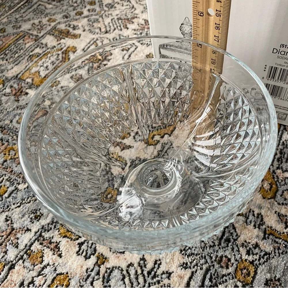 Pasabahce Diamond Sodalime Glass Candy Dish - Picture 10 of 16